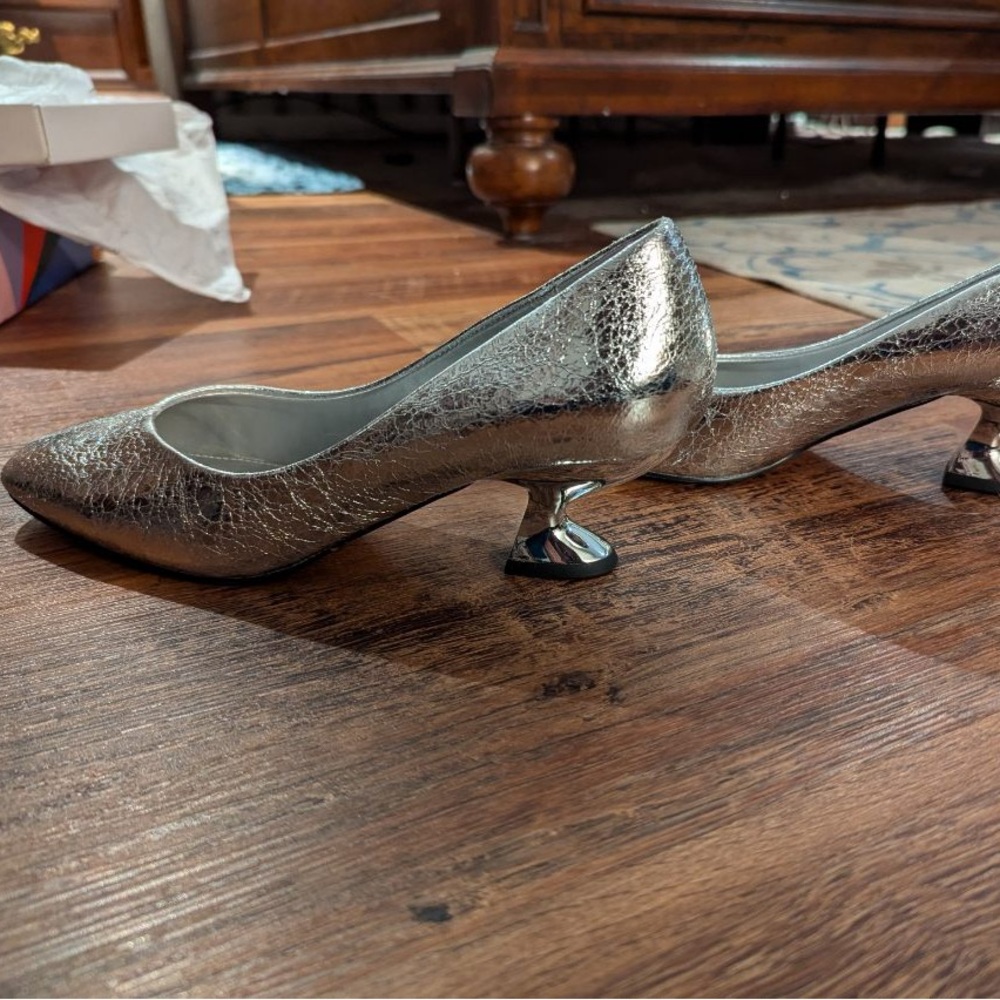 The Katy Perry Laterr Pump. Silver. 9.5 M